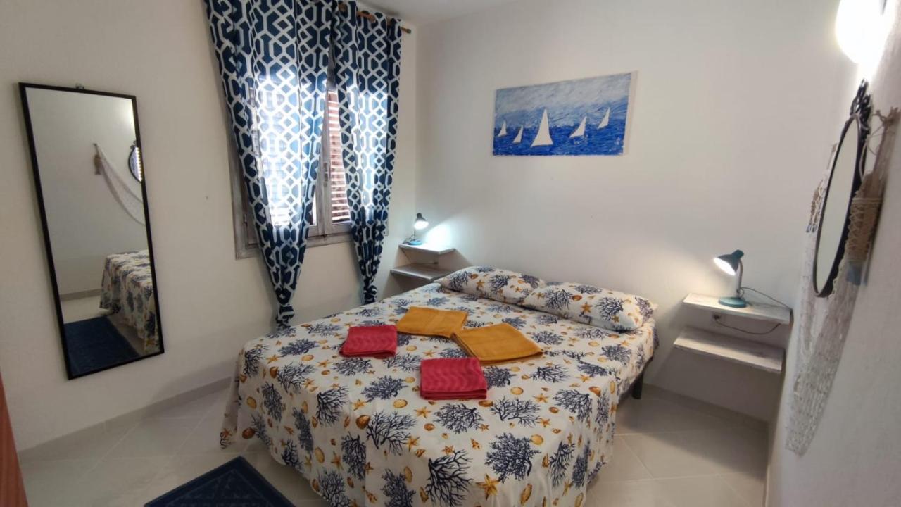 Appartamento Oltremare Vista Mare La Maddalena  Eksteriør billede